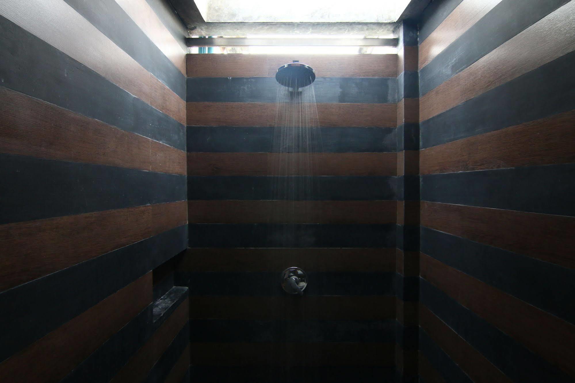 Tiny Hostel Μπανγκόκ Εξωτερικό φωτογραφία
