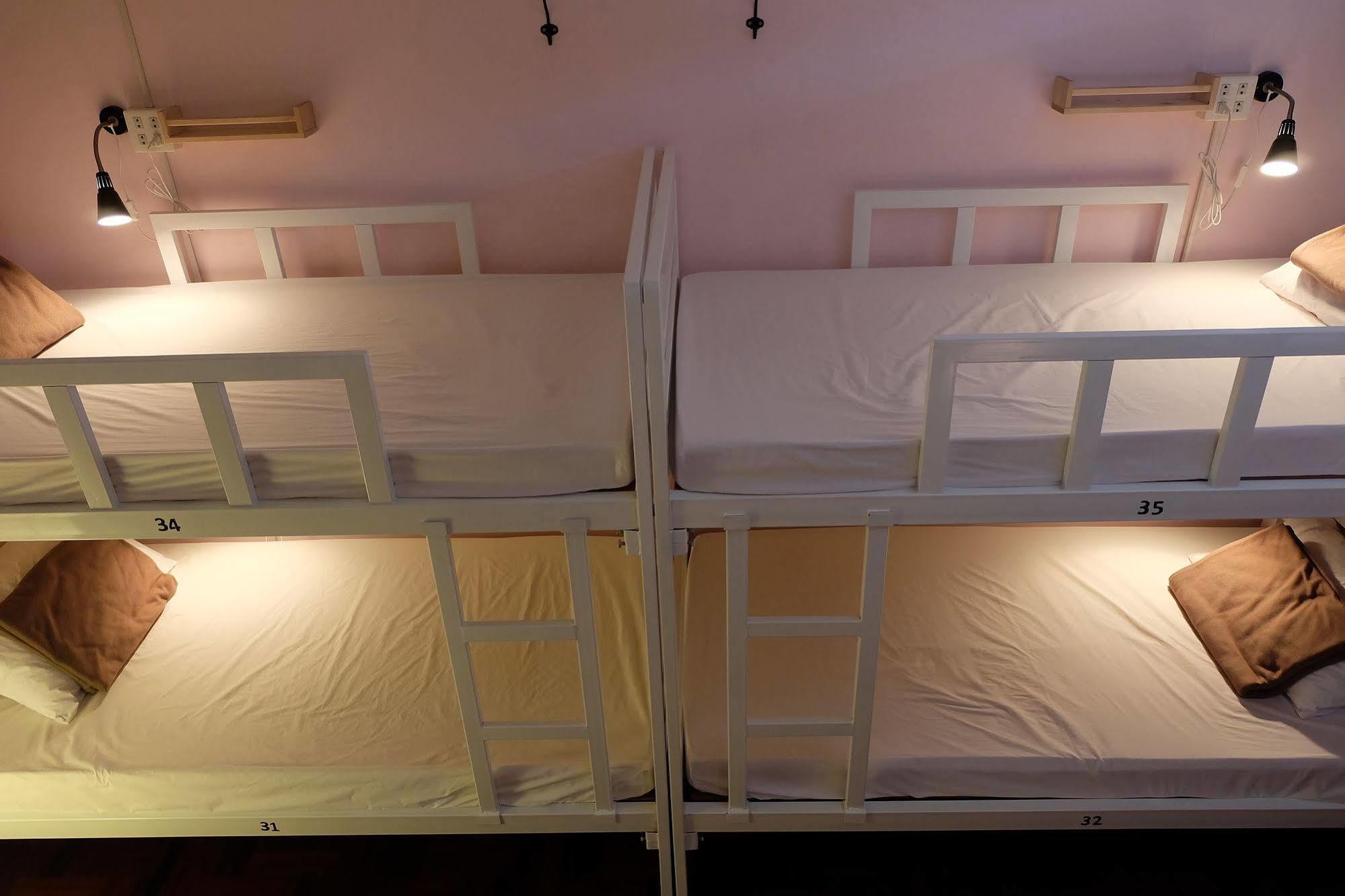 Tiny Hostel Μπανγκόκ Εξωτερικό φωτογραφία